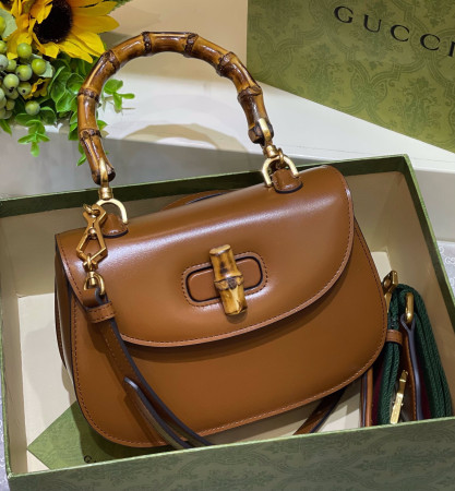 G*u*i small bamboo tote
