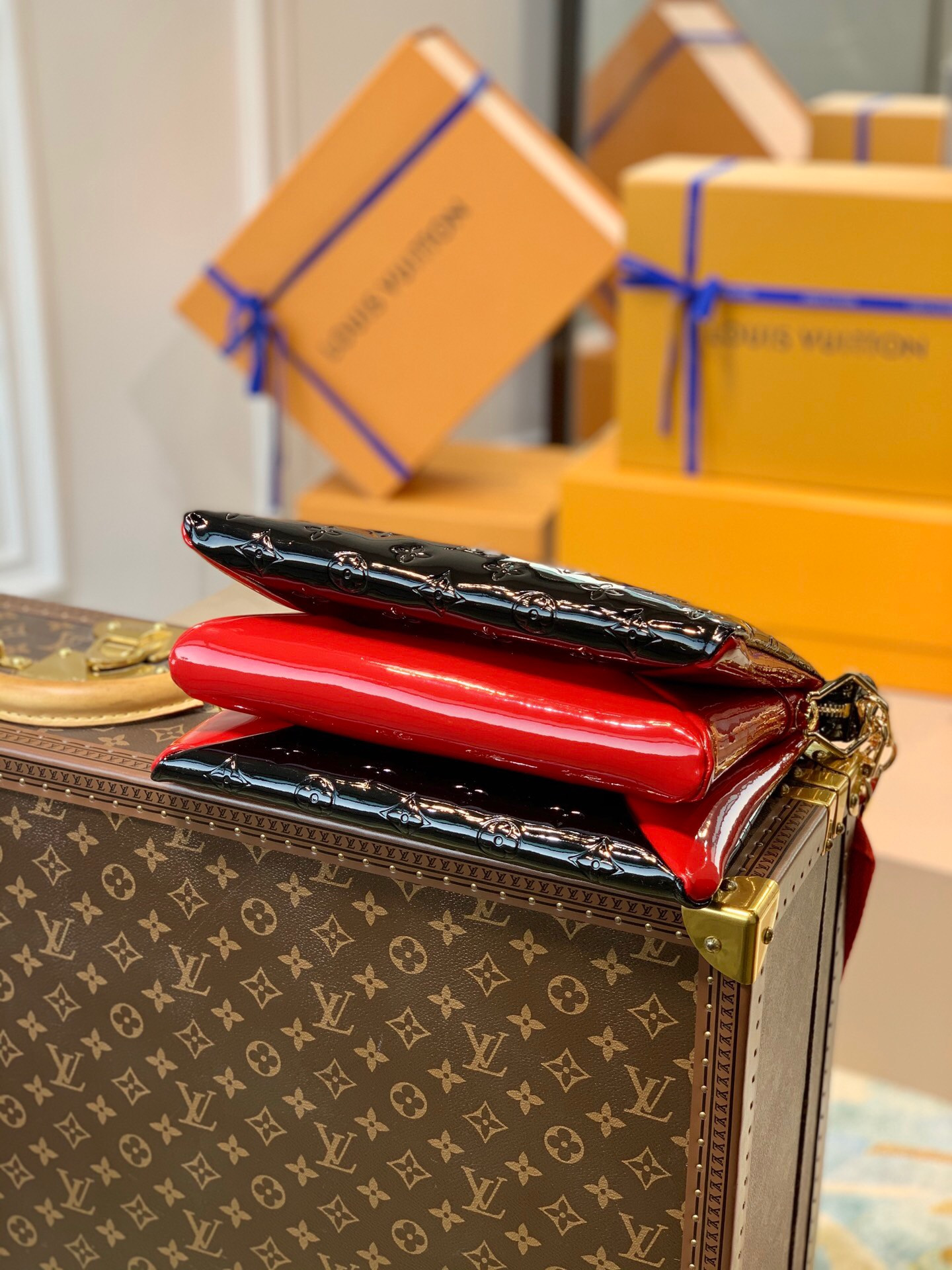 LV COUSSIN PM PATENT LEATHER M57793