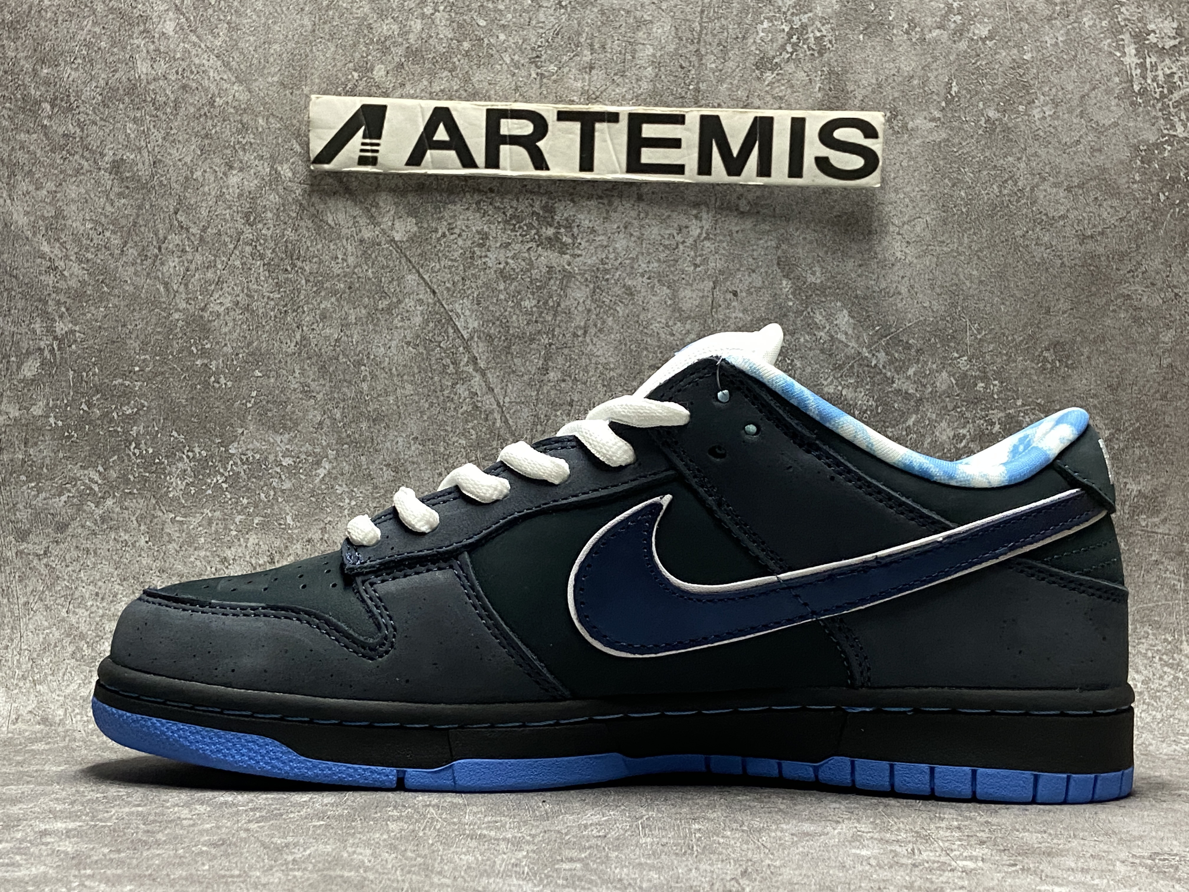 Nike Dunk SB Low Blue Lobster