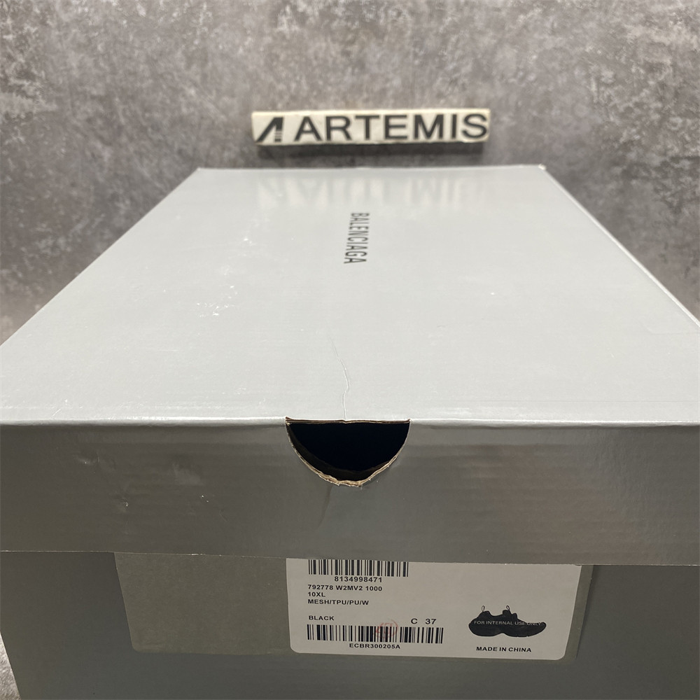 Balenciga 10XL Sneakers Black