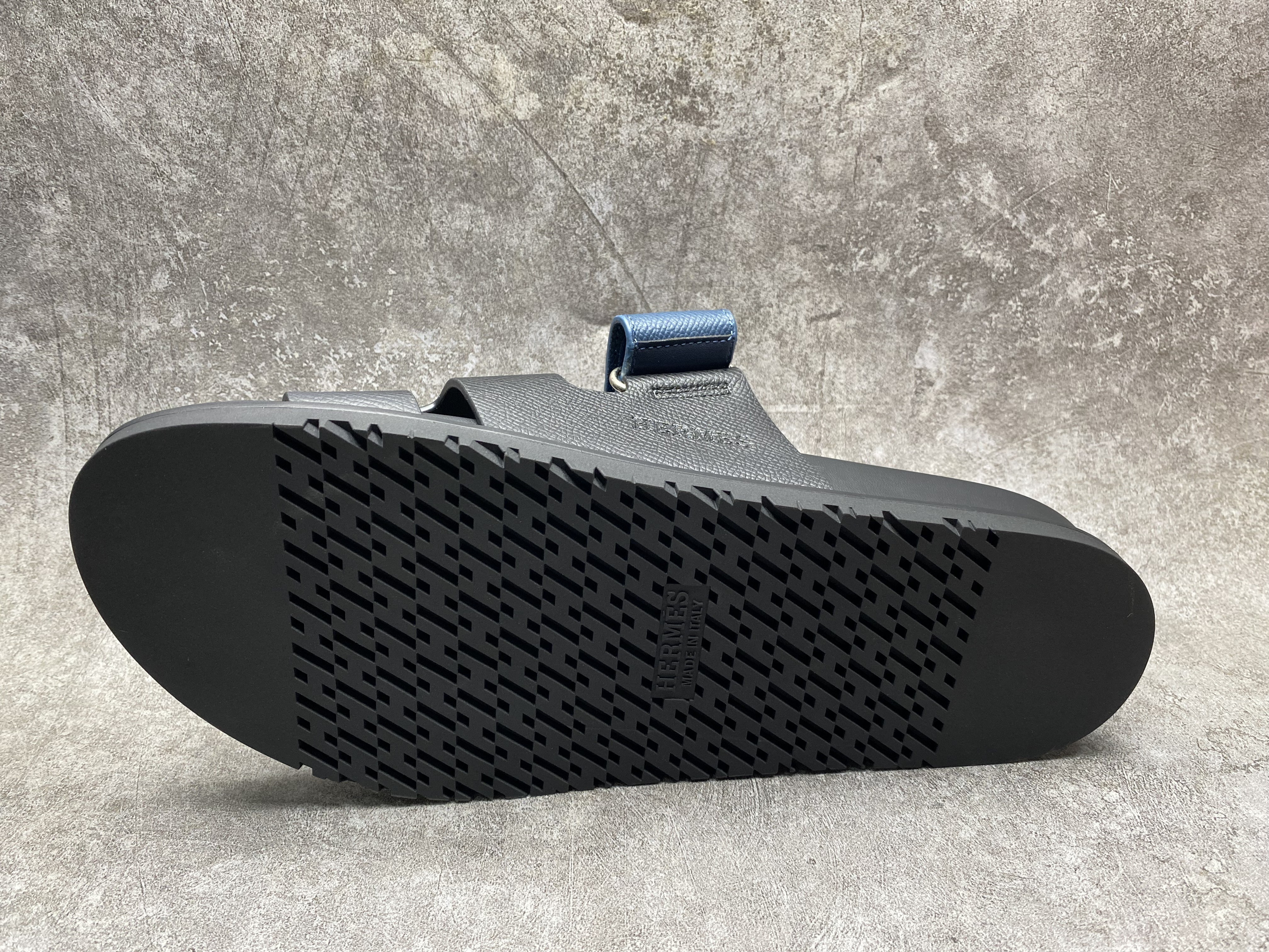 UA Hermès Chypre Sandal