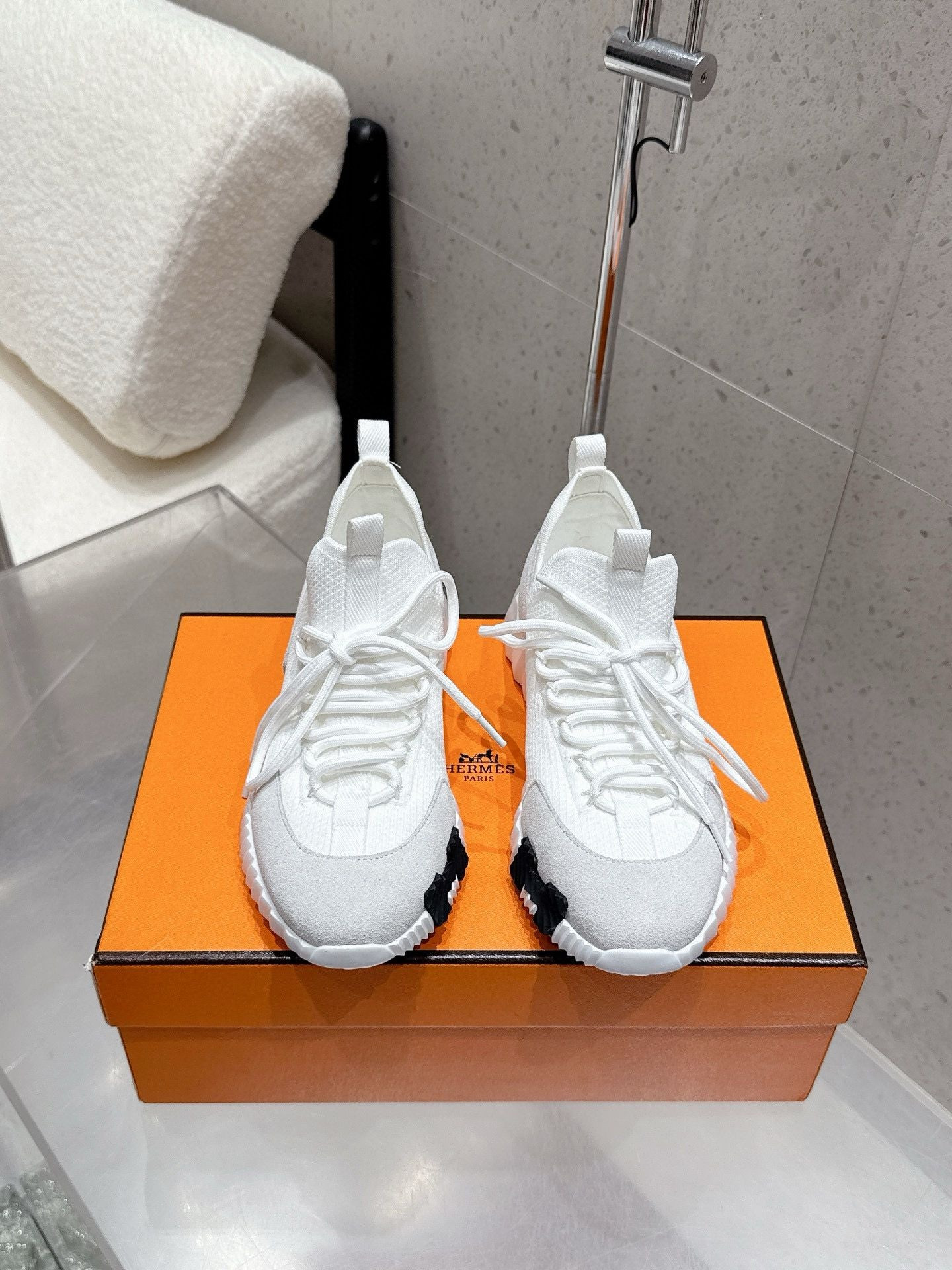 ua H**mes lift slip-on sneaker