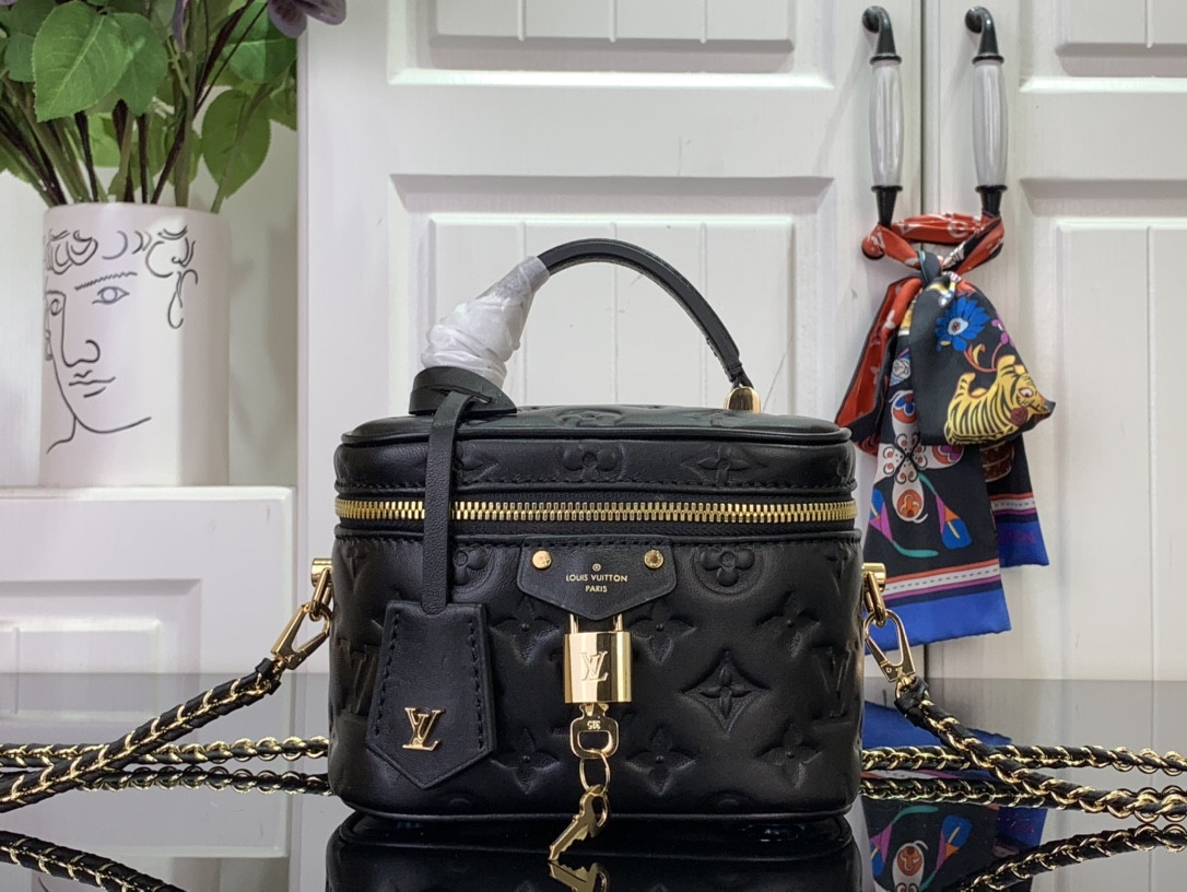 LV Vanity PM M25123 19x13x11cm