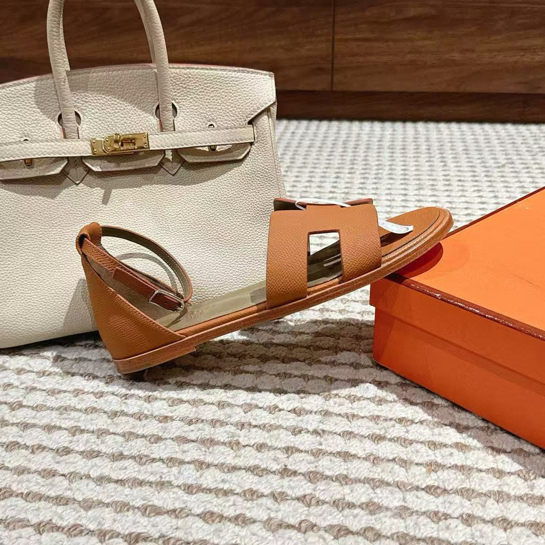 UA Hermès Santorini leather sandals