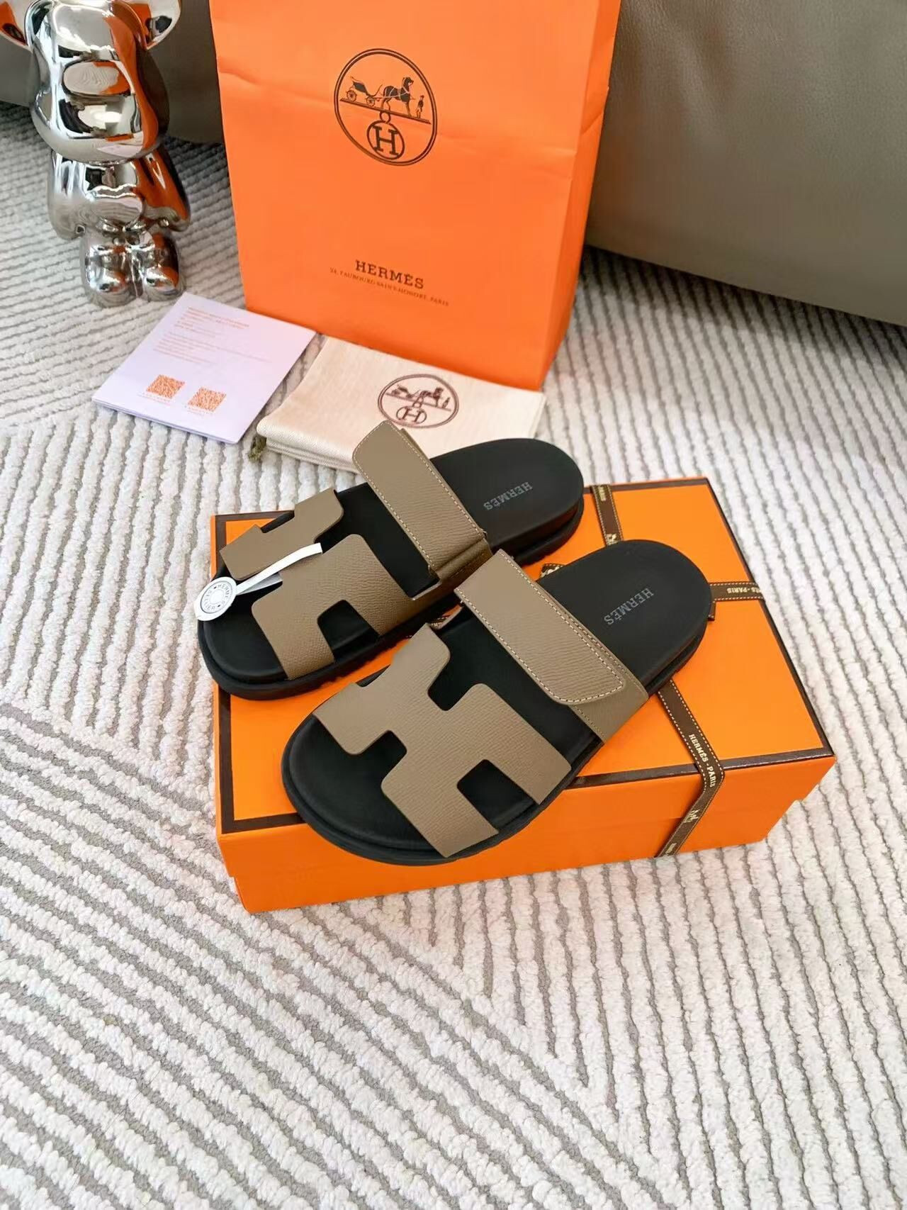UA Hermès Chypre sandal