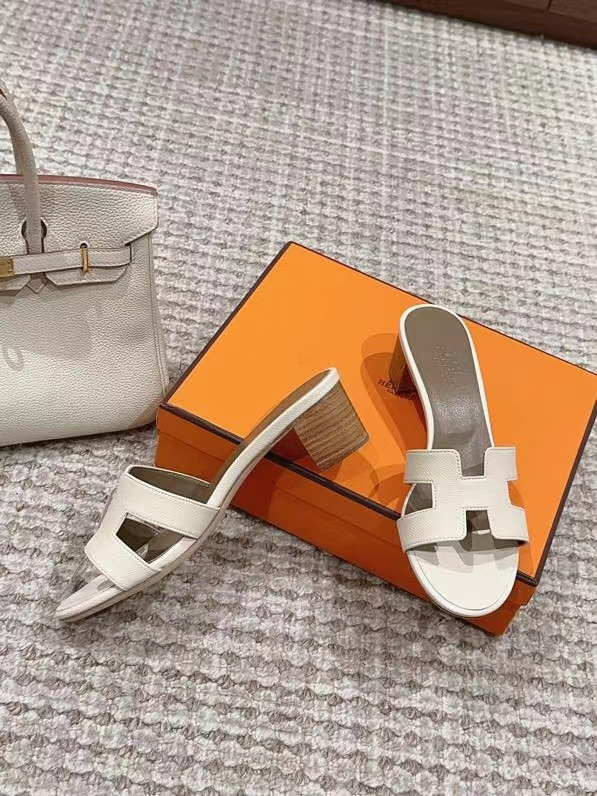 UA Hermès Oasis sandal