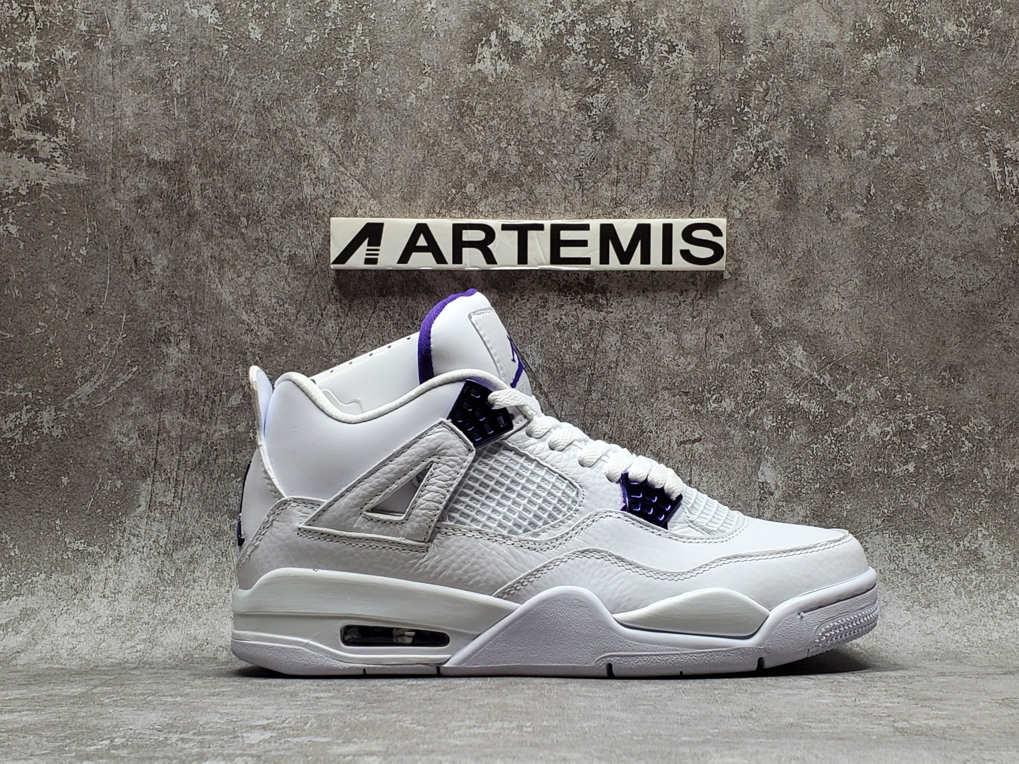 Air Jordan 4 Retro Metallic Purple