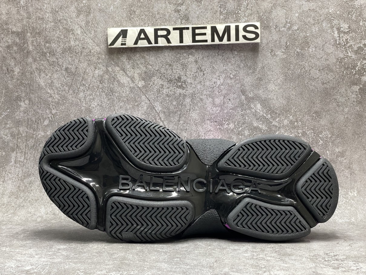 Balenciga Triple S Sneaker Bright Purplish Red