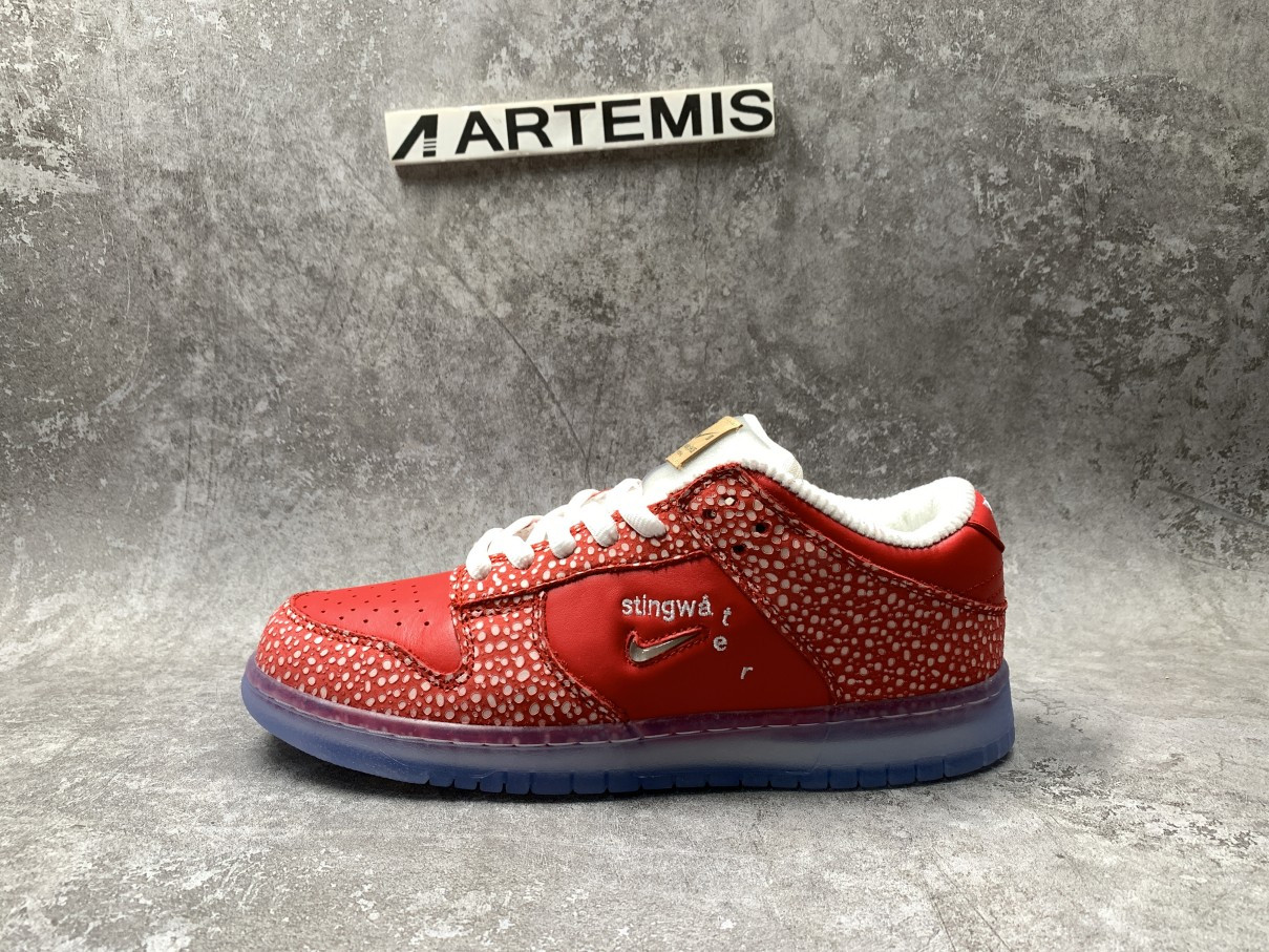 Nike Dunk SB Low Stingwater Magic Mushroom