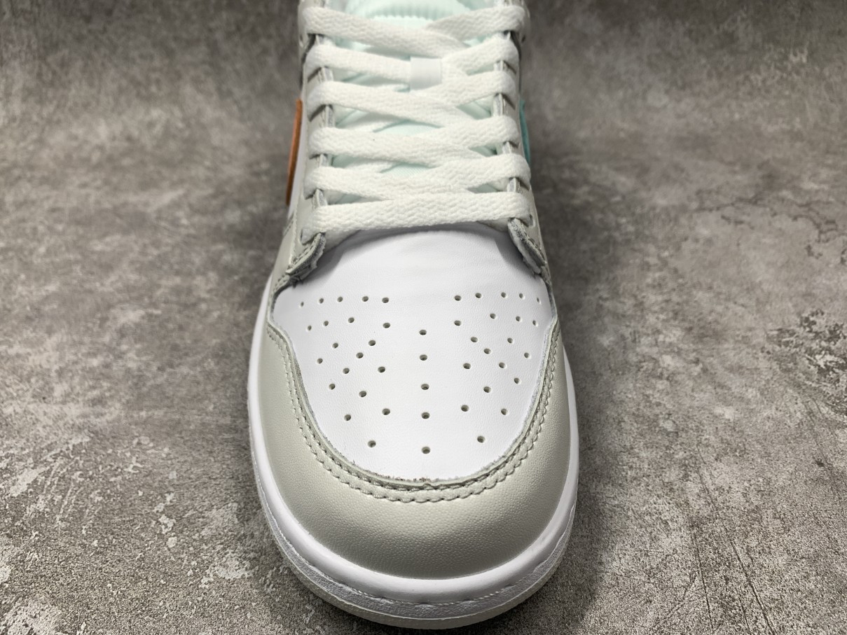 Nike Dunk Low Tropical Twist