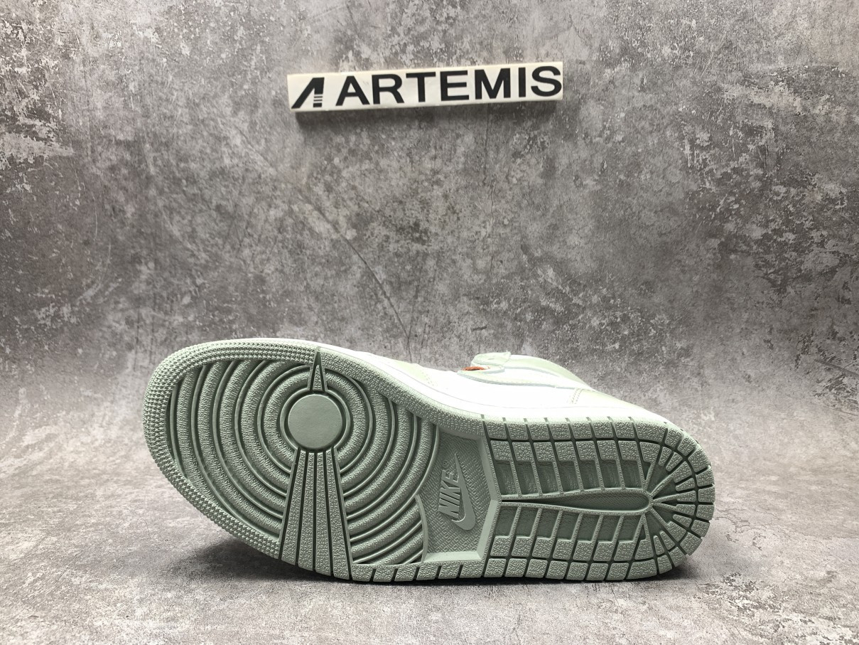 Air Jordan 1 High OG Seafoam
