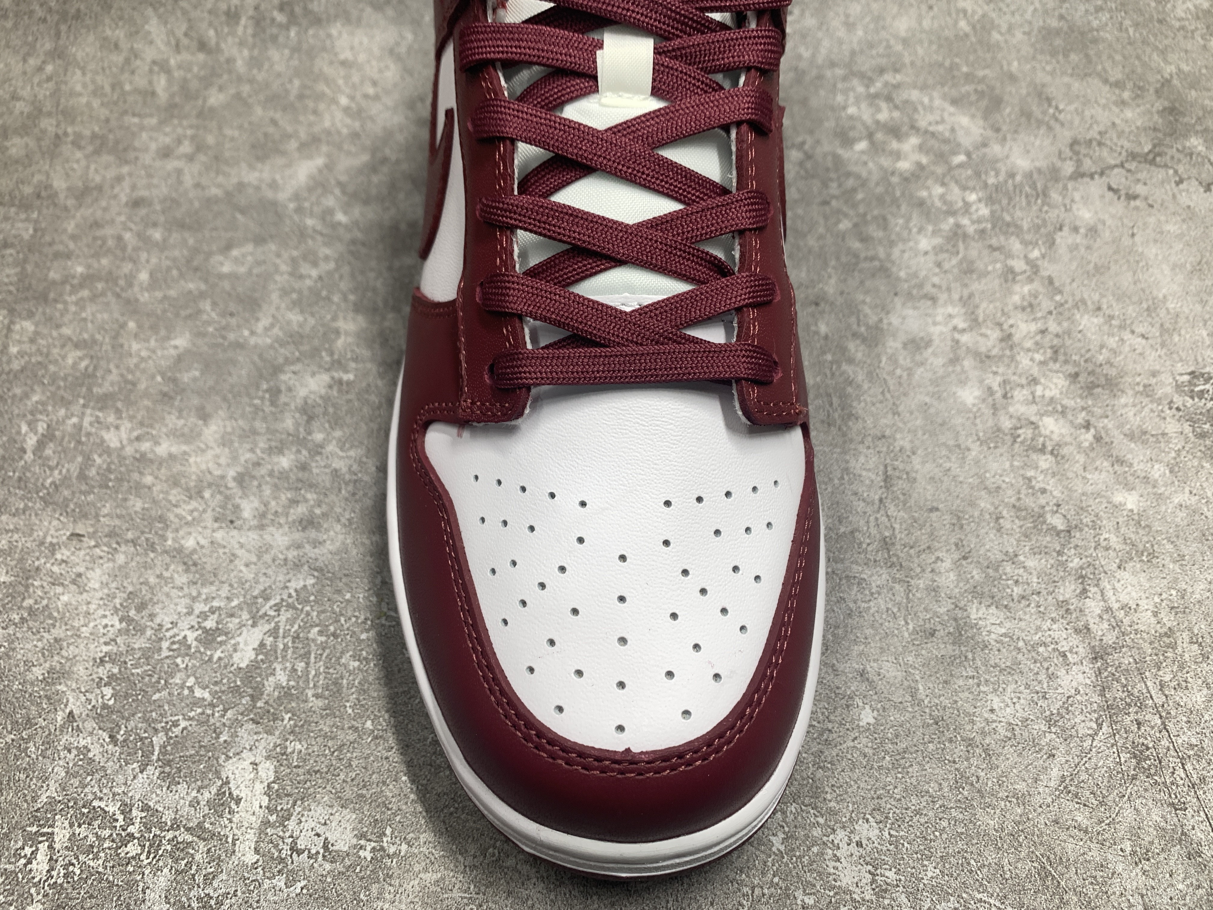 Nike Dunk Low Bordeaux