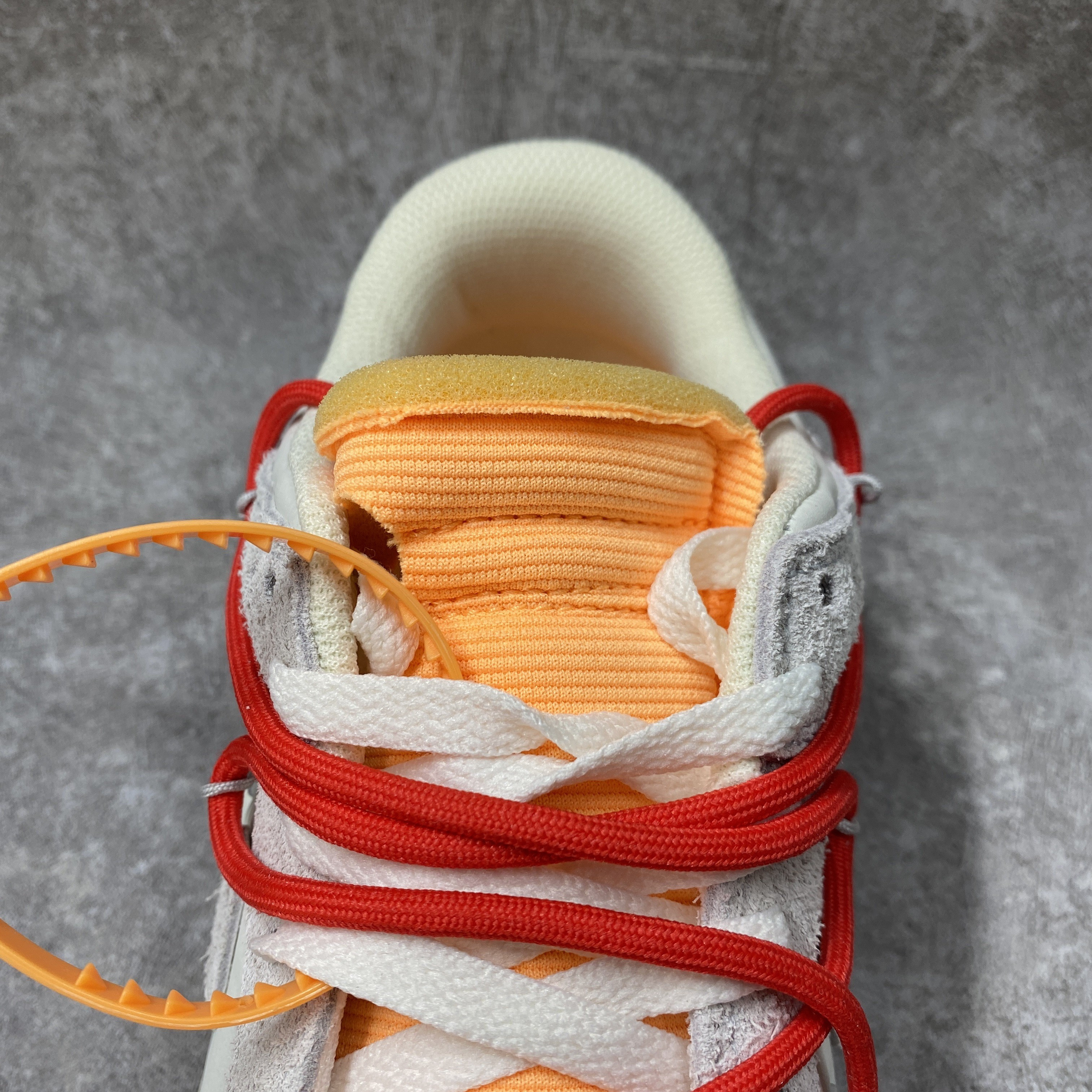 Nike Dunk Low Off-White Lot 40