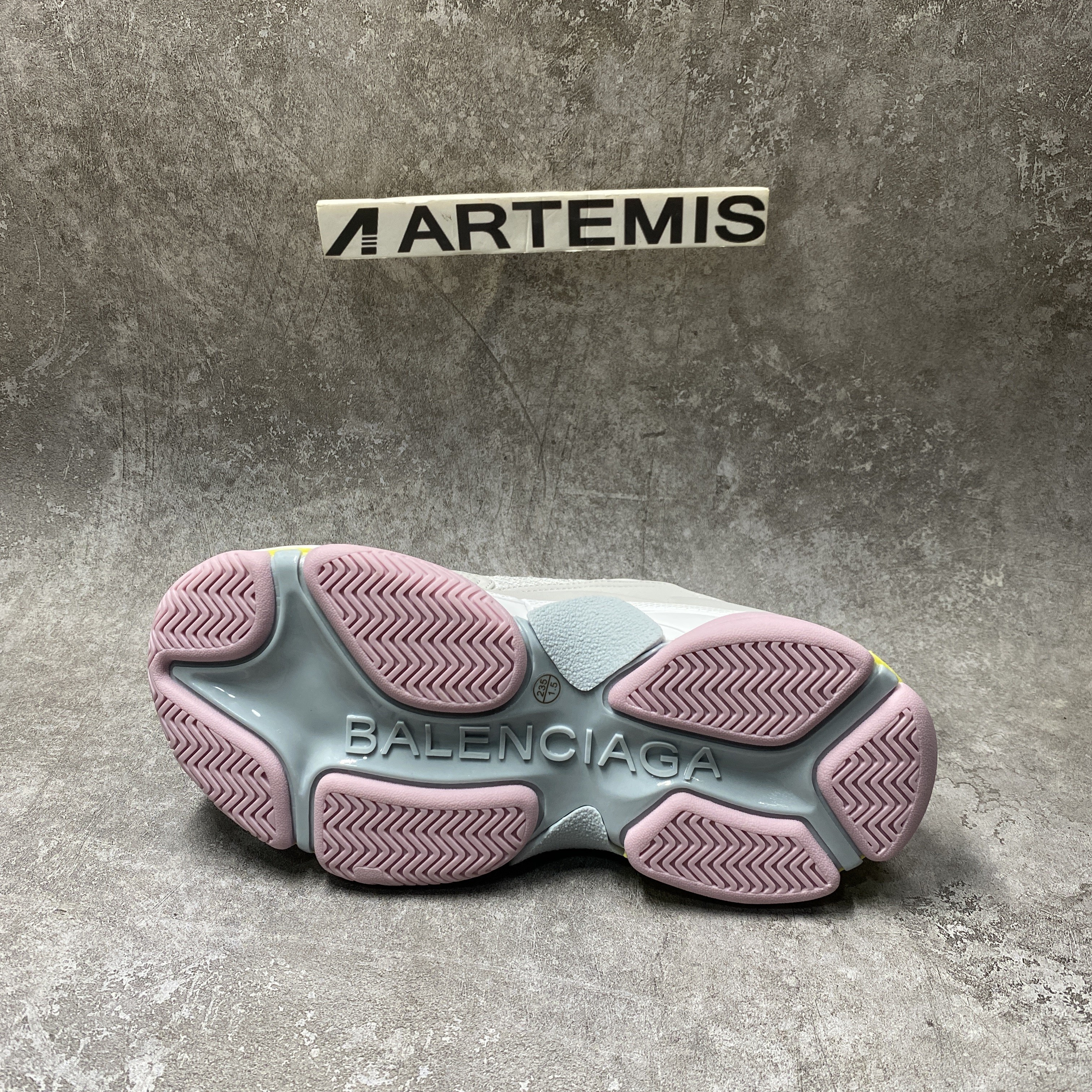 Balenciga Triple S Sneaker White Multi