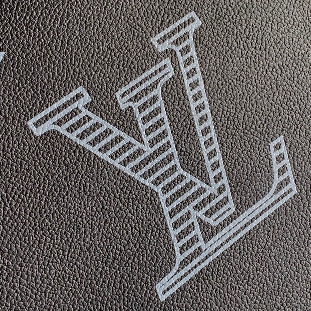 LV POCHETTE JOUR M80044