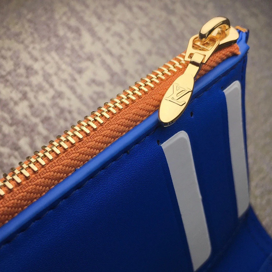 LV PONT 9 COMPACT WALLET M69393