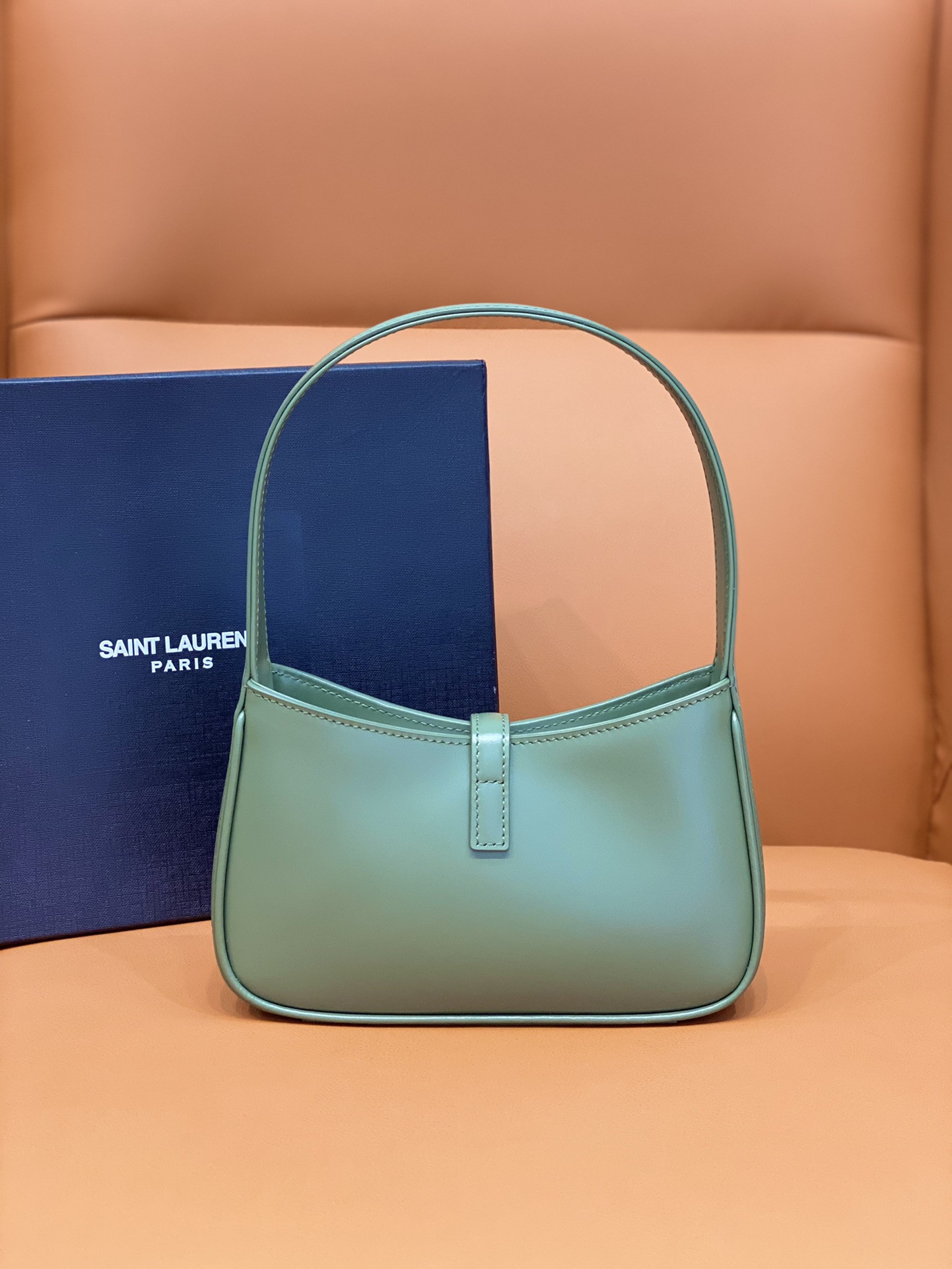 Y*L mini le 5 À 7 in smooth leather 1 19 x 11.5 x 4.5 cm