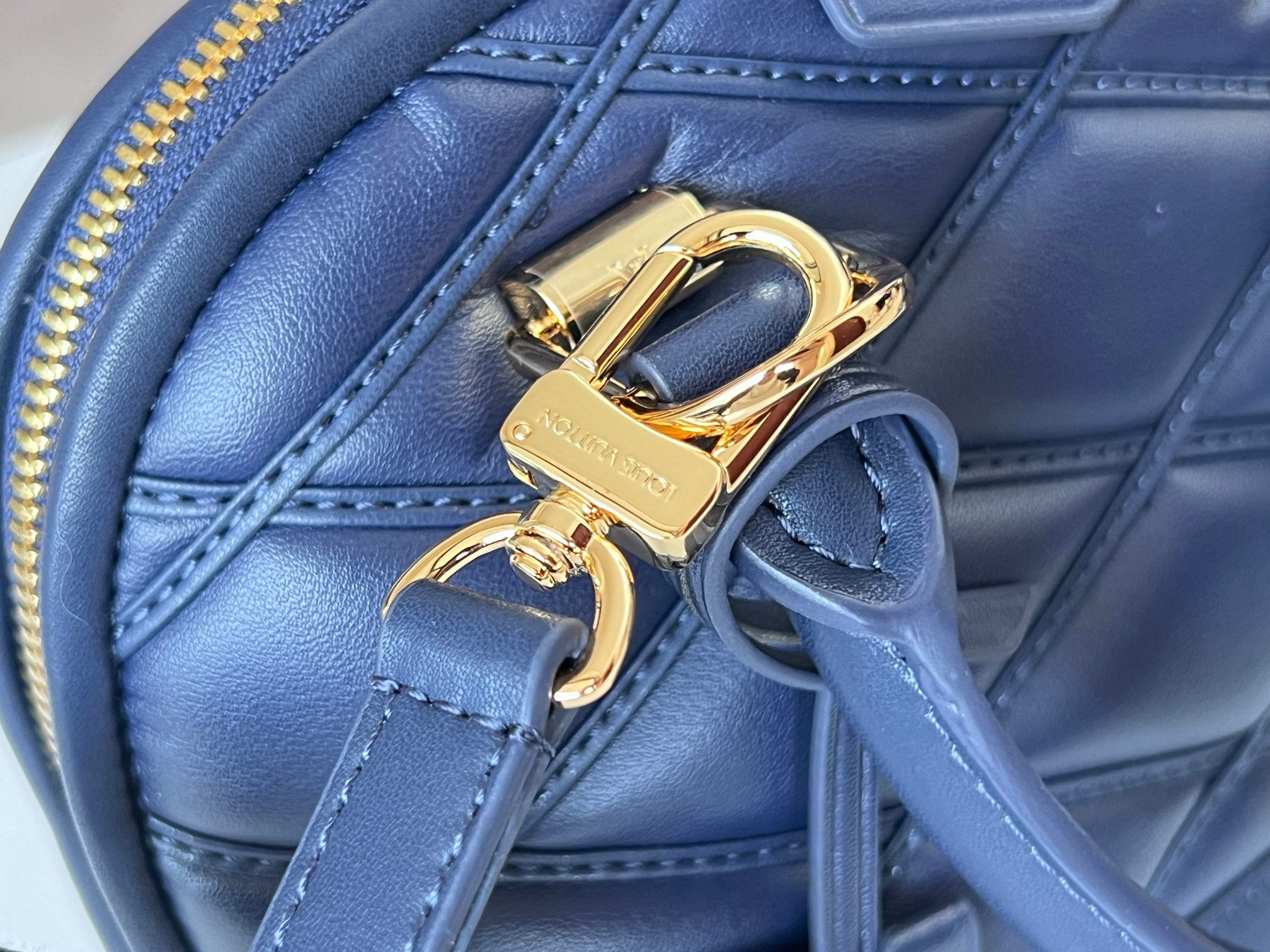 LV M23666 Alma BB 9.3 x 6.9 x 4.5 inches