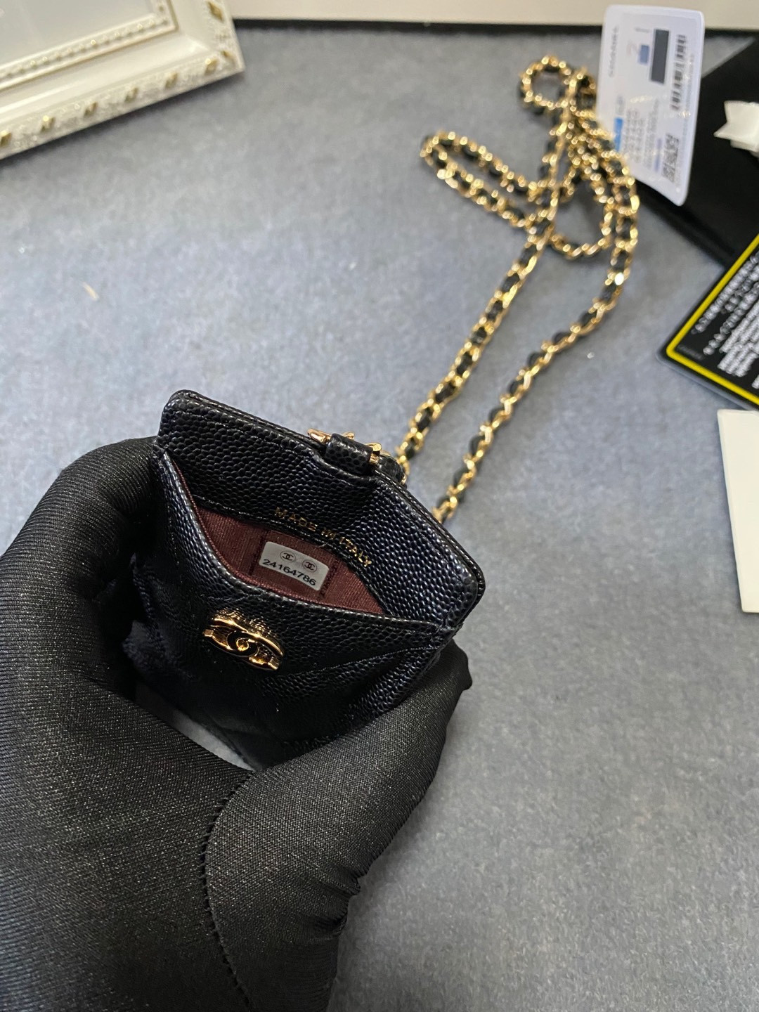 Ch*el card holder 10.5 x7 x 0.5cm