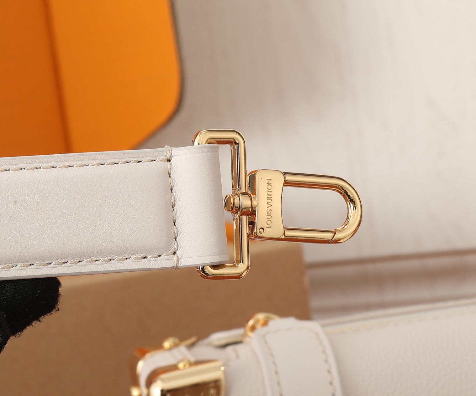 LV Side Trunk PM M23915 7.1 x 4.9 x 3.1 inches