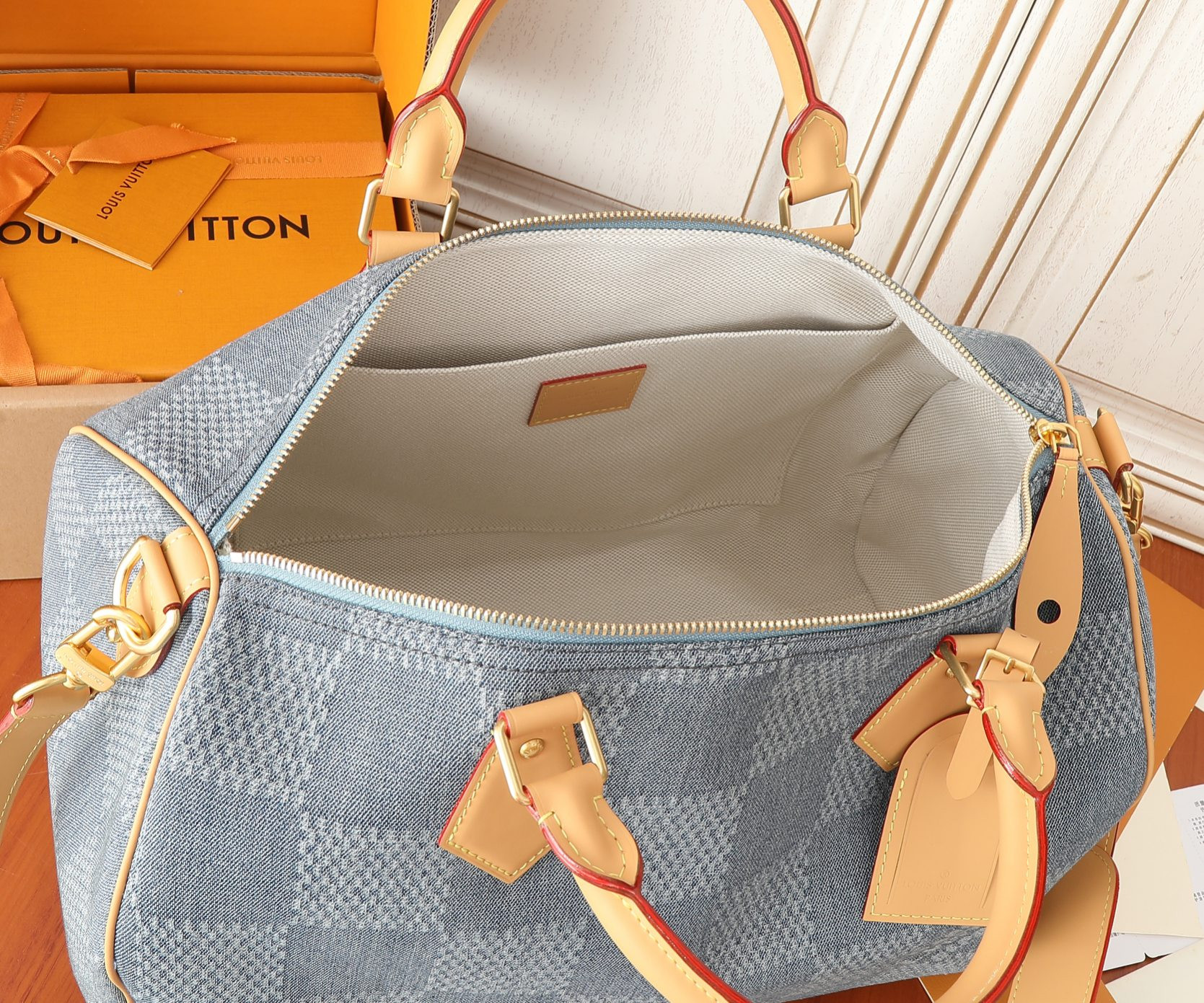 LV Speedy 40 Bandoulière N40701 15.7 x 10.2 x 9.1 inches