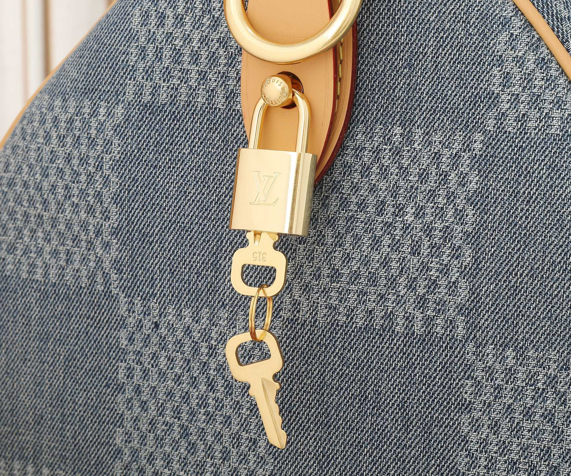 LV Speedy 40 Bandoulière N40701 15.7 x 10.2 x 9.1 inches