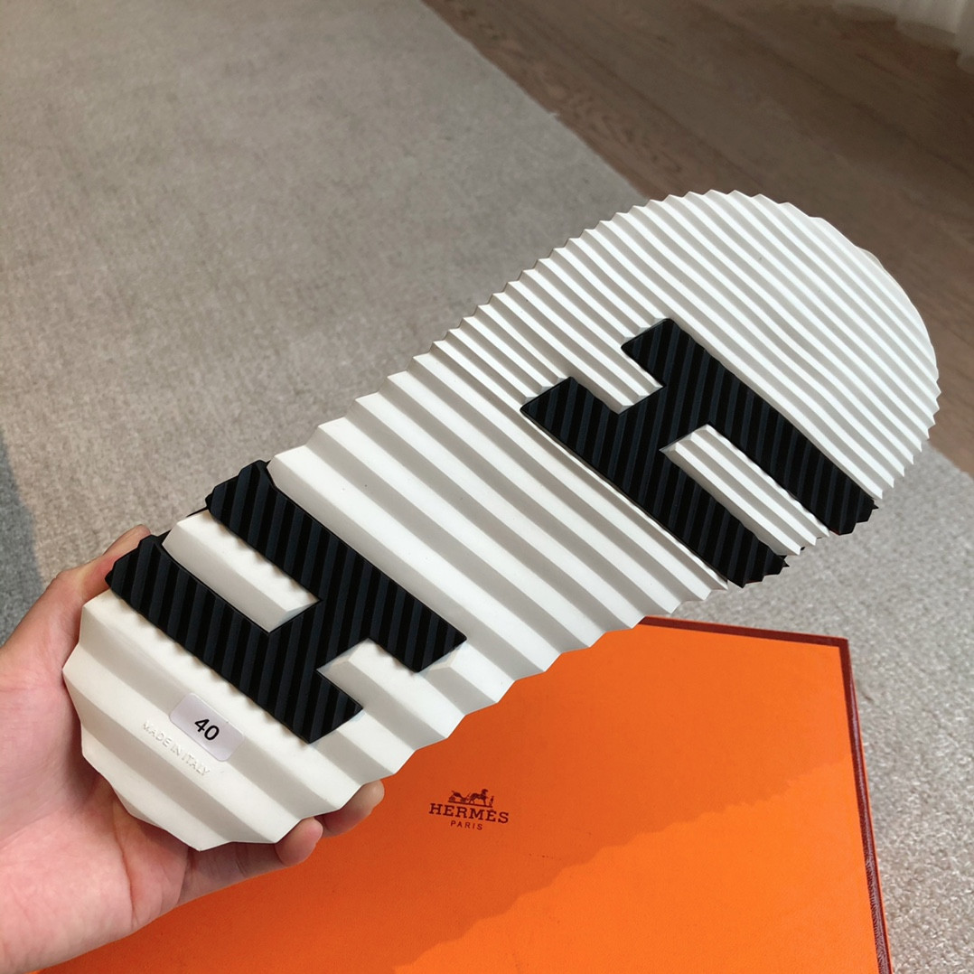 UA Hermès Infra sandal