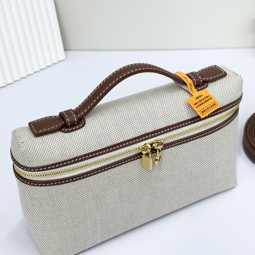 L**o p*ana extra pocket l19  cotton, linen 11 x 19 x 6.5 cm