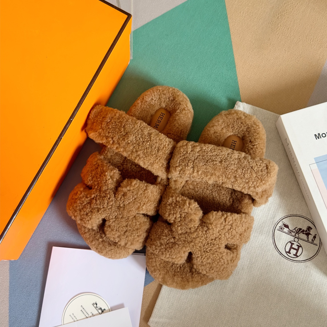 UA Hermès Chypre sandal