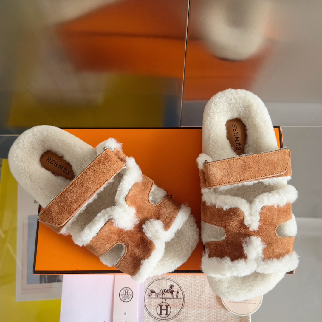 UA Hermès Chypre sandal