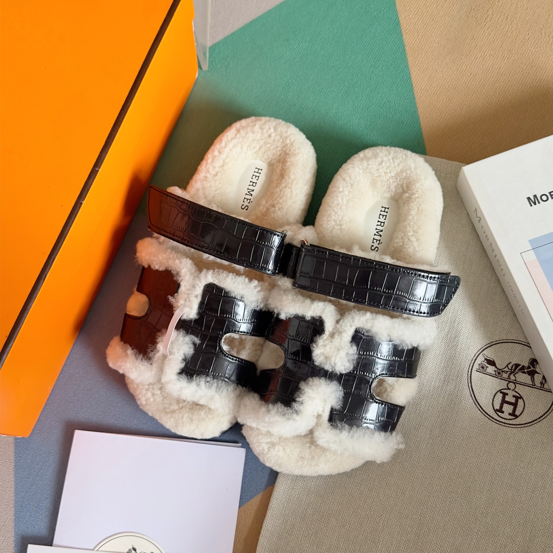 UA Hermès Chypre sandal