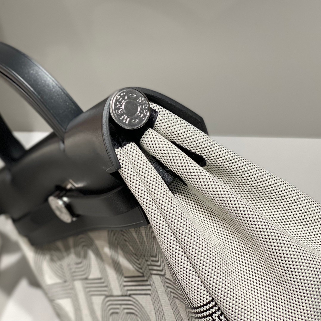 H**mes herbag 25x31x10cm