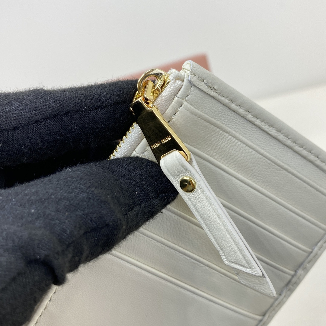 Miu Miu Matelassé nappa leather card holder 8X15cm