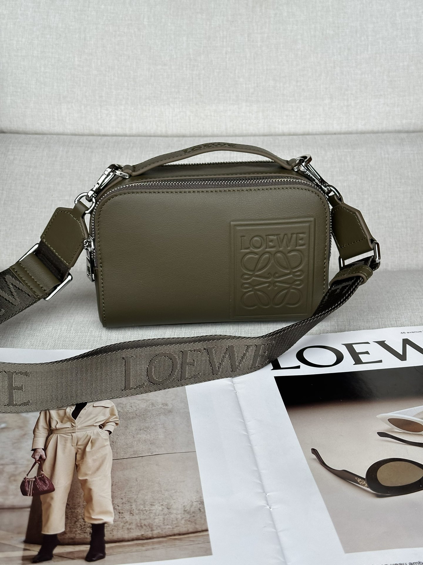 L0ew* mini camera crossbody bag in satin calfskin 13x18x8.5cm