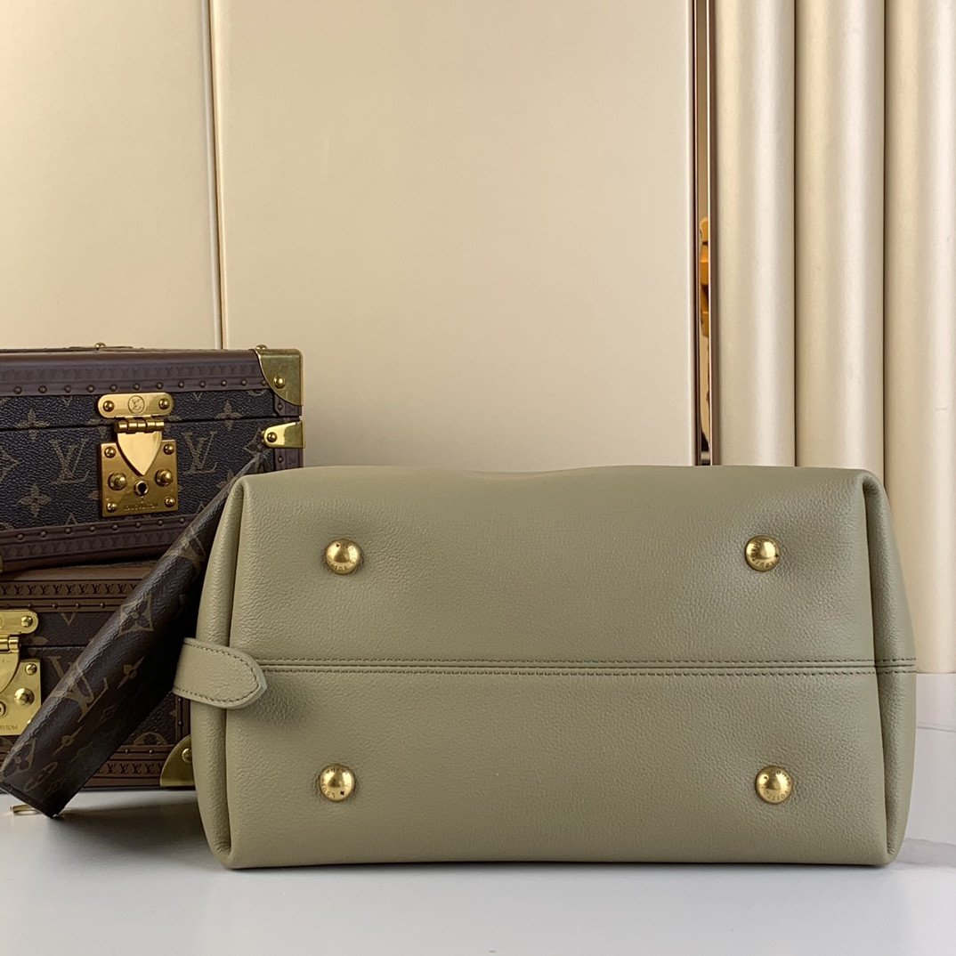 LV Low Key Hobo M24988 31.0x35.0x18.0cm