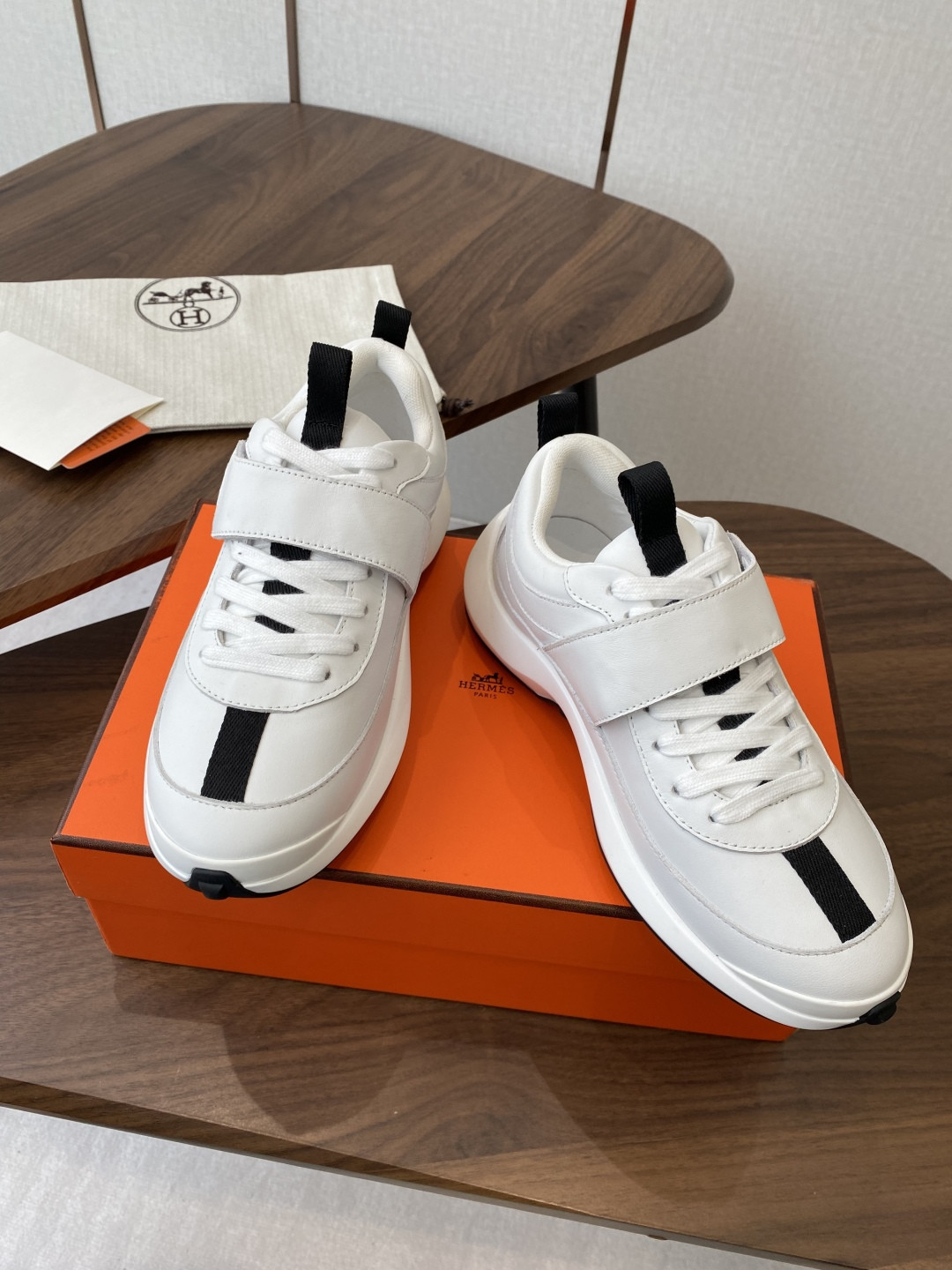 UA Hermès Loop Sneaker
