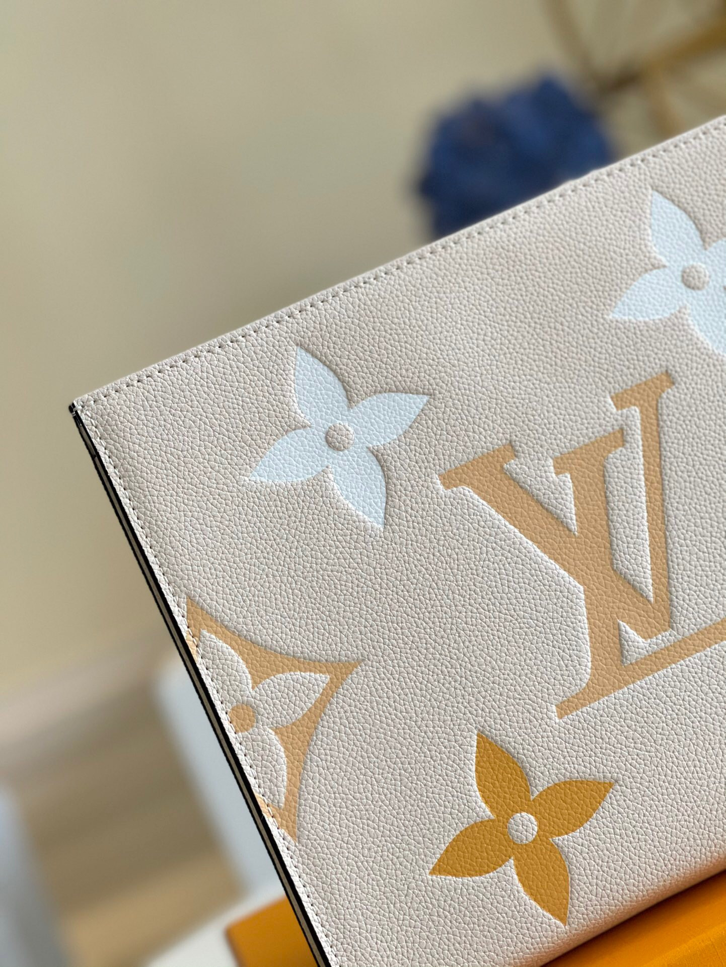 TOILETRY POUCH 26 M80504